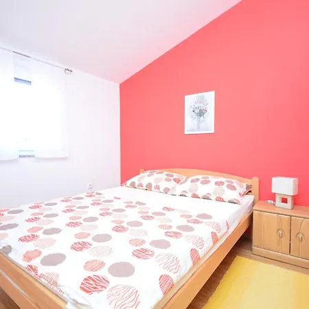 Apartament Brandis 3 By Interhome Vir